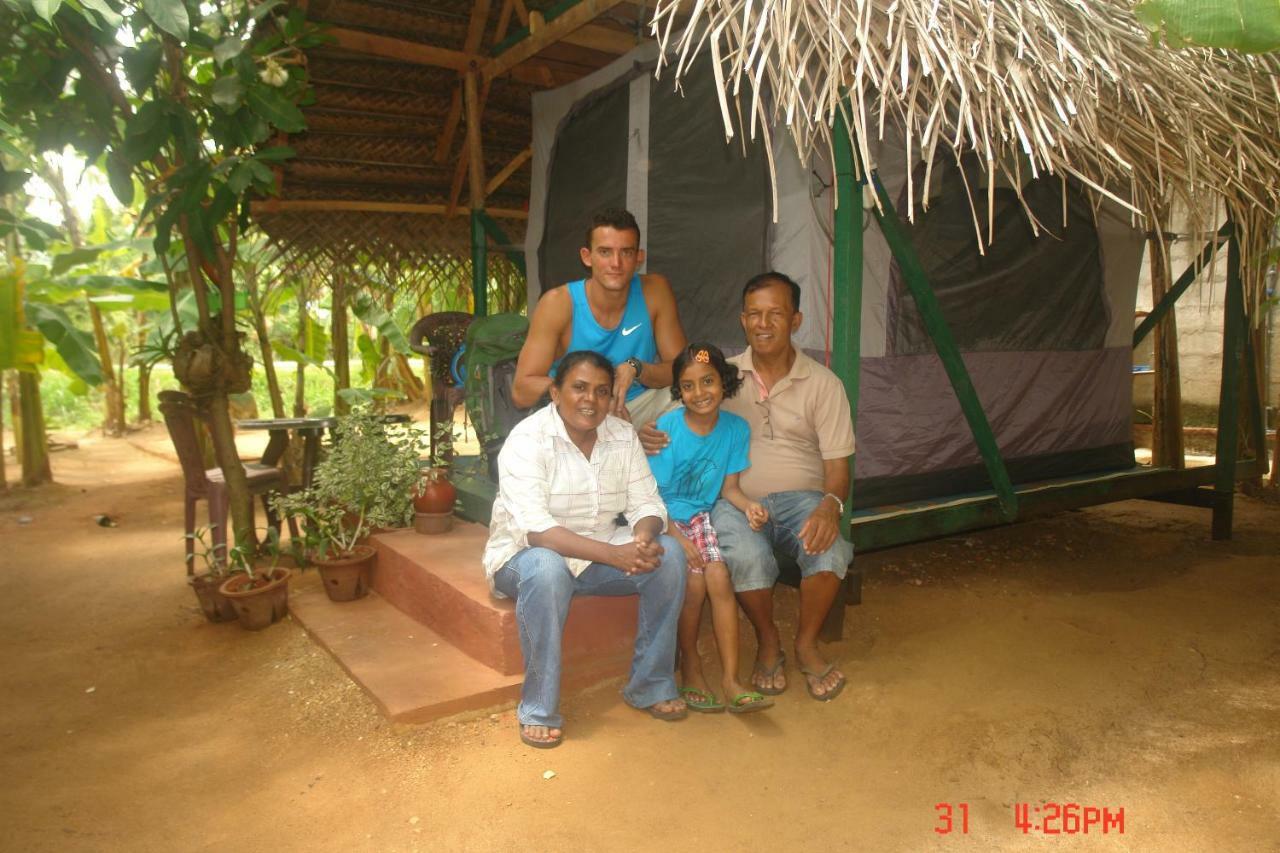 Homestay Camping Anuradhapura Esterno foto