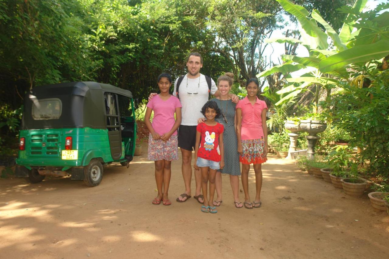 Homestay Camping Anuradhapura Esterno foto