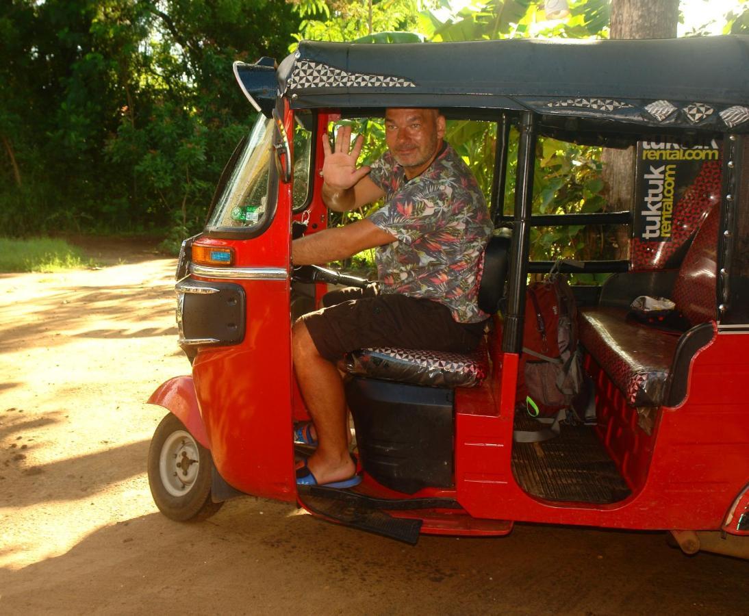 Homestay Camping Anuradhapura Esterno foto