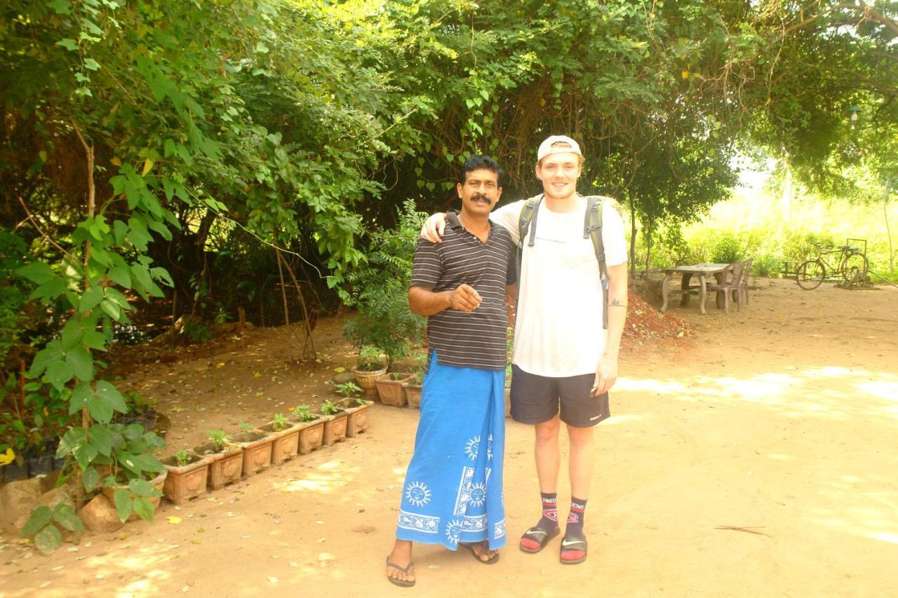 Homestay Camping Anuradhapura Esterno foto