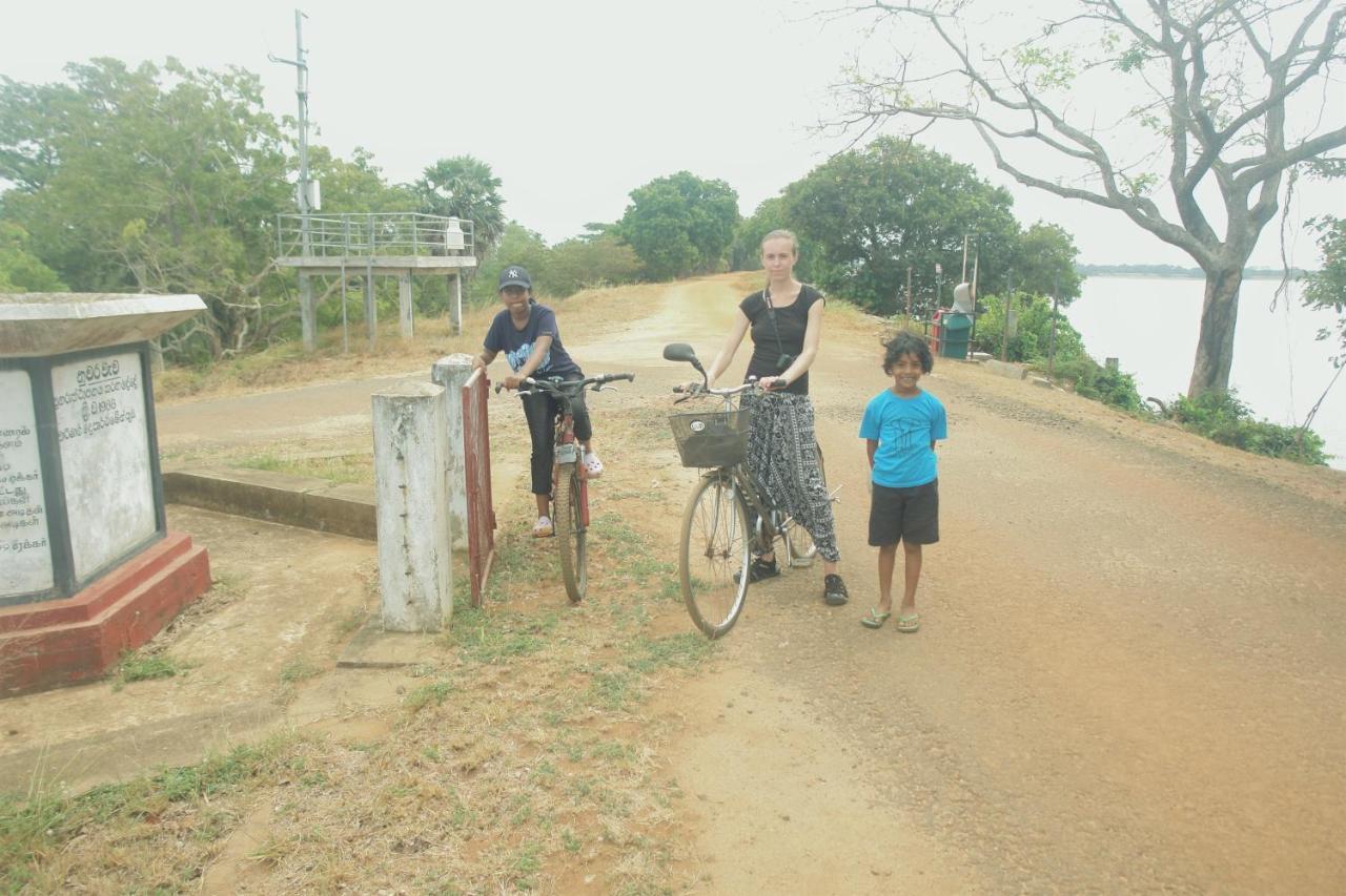 Homestay Camping Anuradhapura Esterno foto